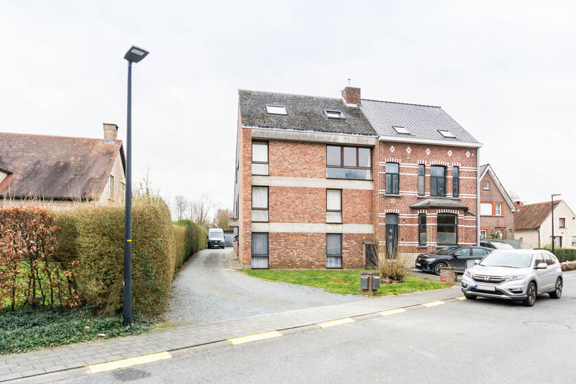 Appartementsgebouw te koop in Asse