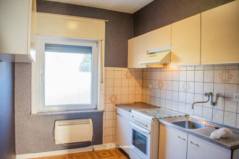 Immeuble à appartements à vendre à Asse